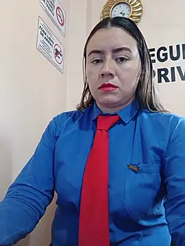 Snapshot of Hannah-colx chatting on June 11, 5:10 pm Hannah-colx online show from June 11, 5:10 pm