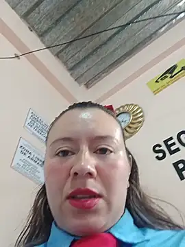 Snapshot of Hannah-colx chatting on June 3, 3:17 pm Hannah-colx online show from June 3, 3:17 pm