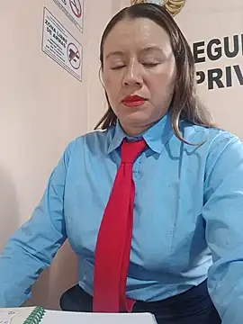 Snapshot of Hannah-colx chatting on June 4, 1:16 pm Hannah-colx online show from June 4, 1:16 pm