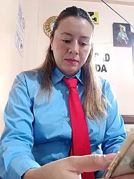 Hannah-colx online show from March 20, 9:05 pm