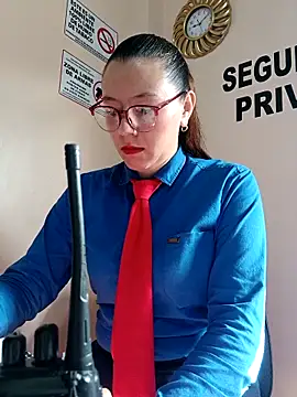 Hannah-colx online show from October 21, 1:10 pm