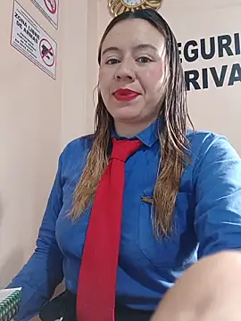 Snapshot of Hannah-colx chatting on May 14, 12:46 pm Hannah-colx online show from May 14, 12:46 pm