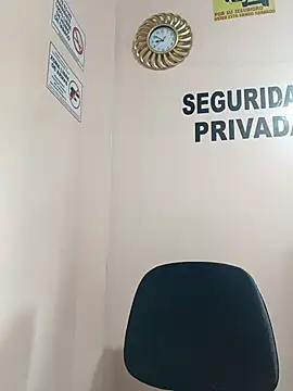 Hannah-colx online show from April 9, 1:50 pm