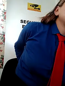 Hannah-colx online show from December 3, 5:01 pm