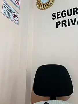 Hannah-colx online show from December 21, 6:09 pm