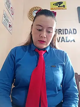 Snapshot of Hannah-colx chatting on April 18, 3:25 pm Hannah-colx online show from April 18, 3:25 pm
