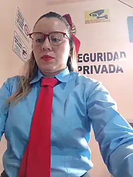 Snapshot of Hannah-colx chatting on April 22, 1:07 pm Hannah-colx online show from April 22, 1:07 pm
