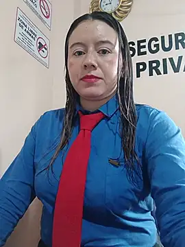 Snapshot of Hannah-colx chatting on May 25, 2:05 pm Hannah-colx online show from May 25, 2:05 pm