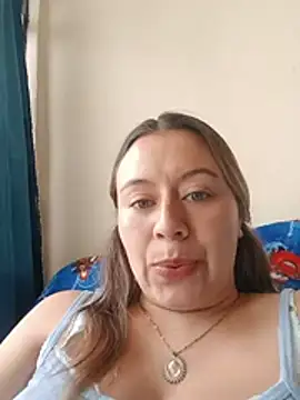 Snapshot of Hannah-colx chatting on July 1, 2:50 pm Hannah-colx online show from July 1, 2:50 pm
