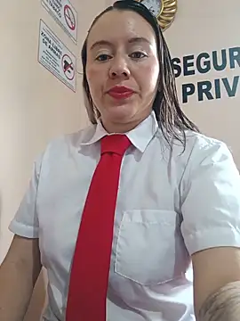 Snapshot of Hannah-colx chatting on May 30, 4:34 pm Hannah-colx online show from May 30, 4:34 pm