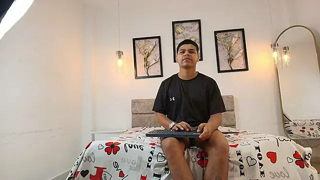 DannySamm online show from October 7, 11:55 am