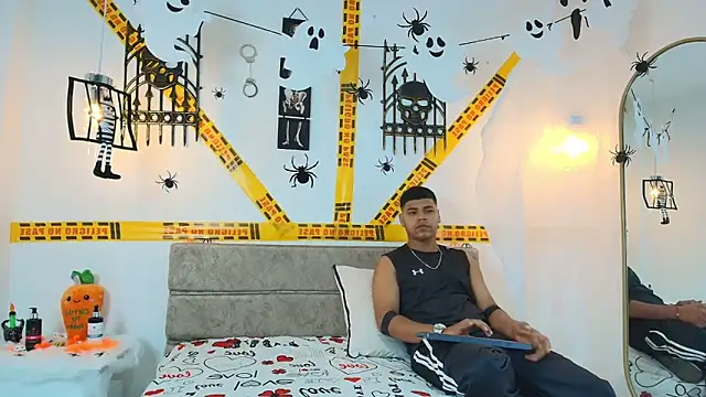 DannySamm online show from October 28, 12:04 pm