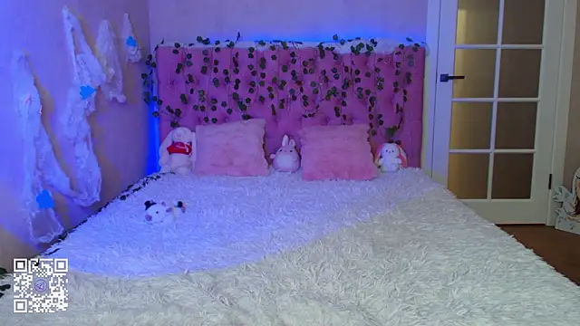 Pink Lila18 online show from February 20, 12:29 am