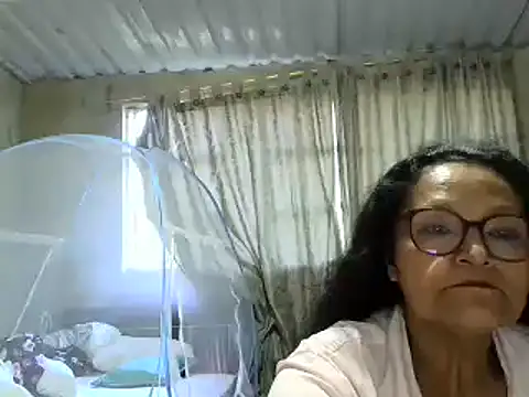  Cristal online show from October 7, 1:01 pm