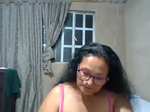 Snapshot of _Cristal chatting on October 30, 3:16 am Cristal online show from October 30, 3:16 am