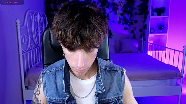 mark caron online show from October 4, 8:10 pm