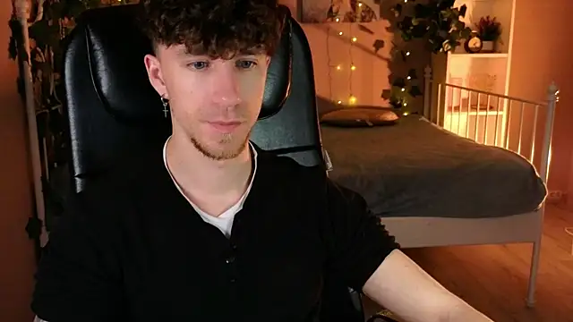 mark caron online show from April 6, 1:12 am