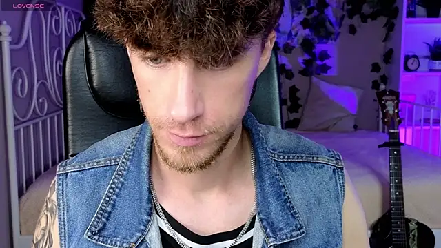 mark caron online show from October 12, 8:10 pm