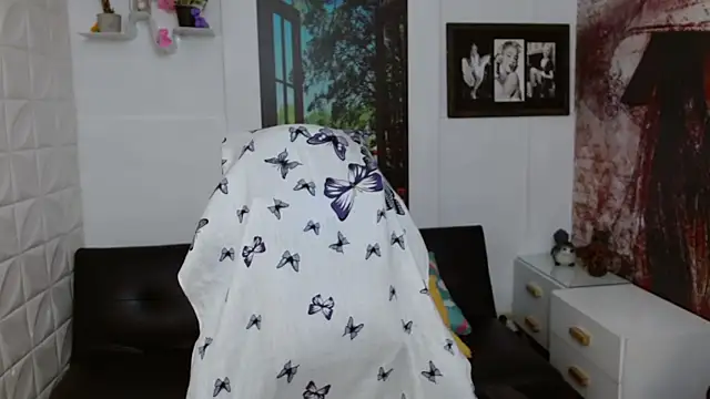 Eva Roussell online show from February 12, 2:28 pm