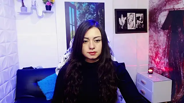 Snapshot of Eva_Roussell chatting on October 22, 4:17 pm Eva Roussell online show from October 22, 4:17 pm