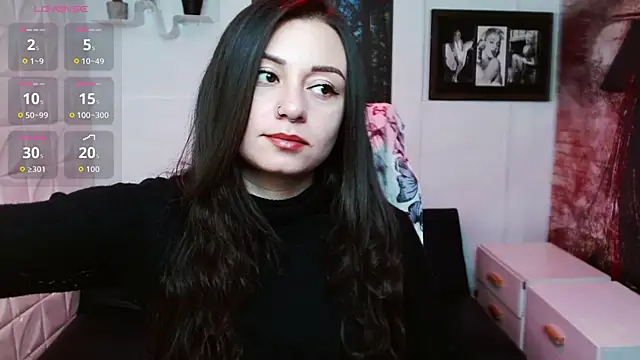 Eva Roussell online show from March 5, 6:15 pm