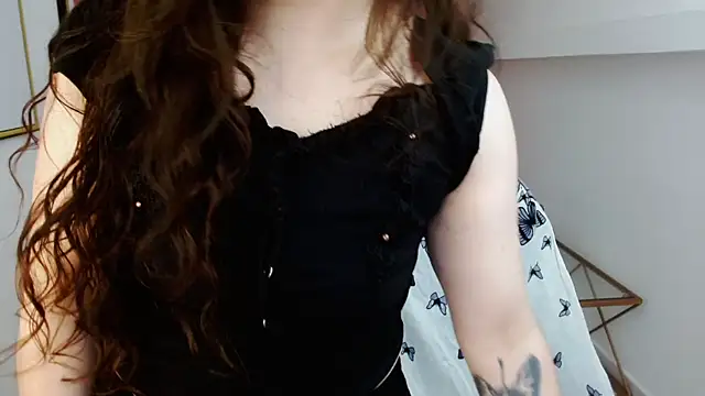 Eva Roussell online show from April 12, 1:36 pm