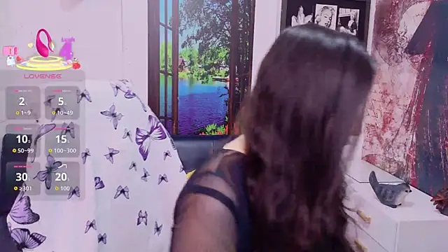 Snapshot of Eva_Roussell chatting on June 27, 2:56 pm Eva Roussell online show from June 27, 2:56 pm