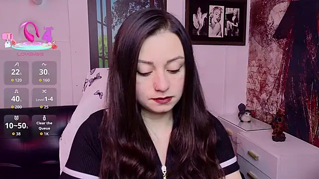 Snapshot of Eva_Roussell chatting on June 17, 3:11 pm Eva Roussell online show from June 17, 3:11 pm