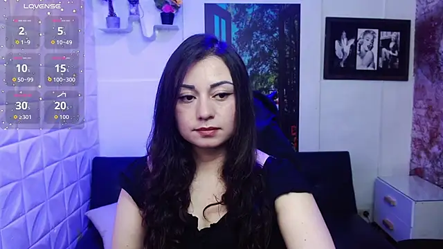 Snapshot of Eva_Roussell chatting on November 6, 4:44 pm Eva Roussell online show from November 6, 4:44 pm