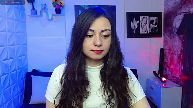 Snapshot of Eva_Roussell chatting on October 27, 2:29 pm Eva Roussell online show from October 27, 2:29 pm