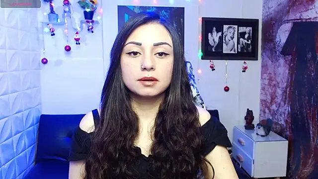 Eva Roussell online show from December 18, 3:27 pm