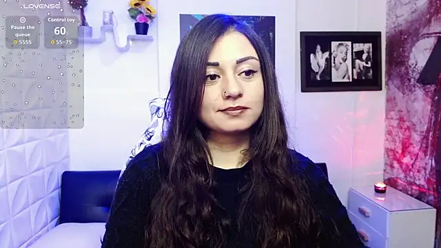 Snapshot of Eva_Roussell chatting on October 21, 2:27 pm Eva Roussell online show from October 21, 2:27 pm