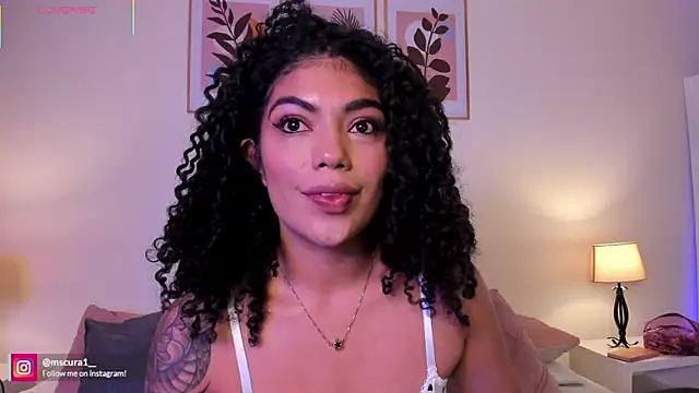 Snapshot of miss_curazao chatting on June 18, 1:27 pm miss curazao online show from June 18, 1:27 pm
