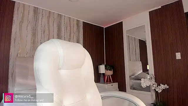 miss curazao online show from February 14, 12:05 pm