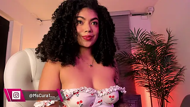 Snapshot of miss_curazao chatting on May 27, 12:34 pm miss curazao online show from May 27, 12:34 pm