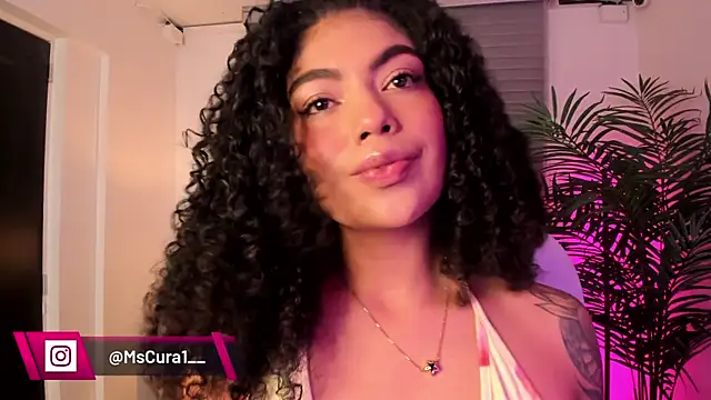 Snapshot of miss_curazao chatting on May 29, 12:44 pm miss curazao online show from May 29, 12:44 pm