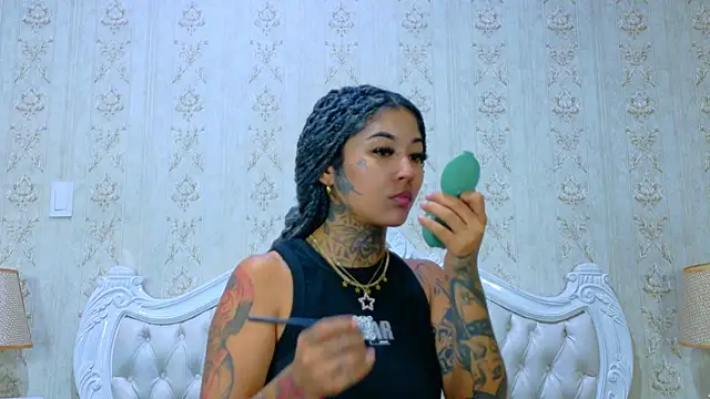 EmilieLake online show from February 11, 2:28 pm