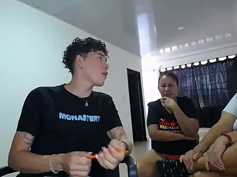 Snapshot of brutal_dirty_sex chatting on September 9, 9:46 pm brutal dirty sex online show from September 9, 9:46 pm