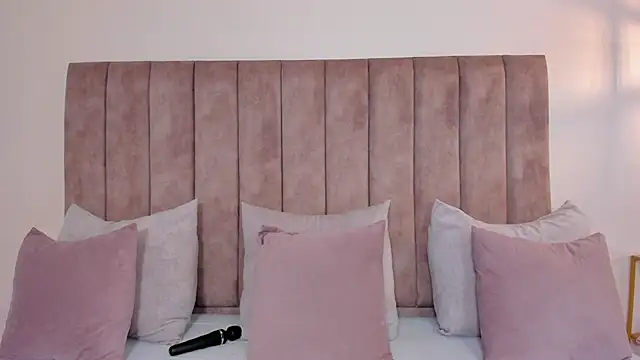 amber colliiins online show from June 10, 5:36 pm