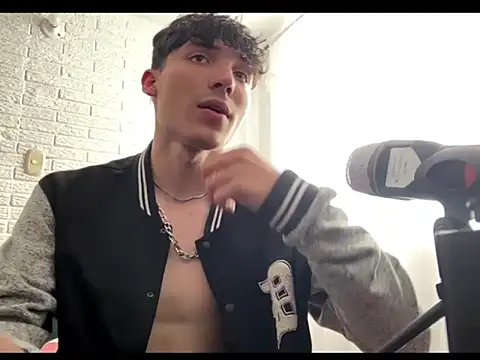 knielBgm online show from March 4, 8:27 pm