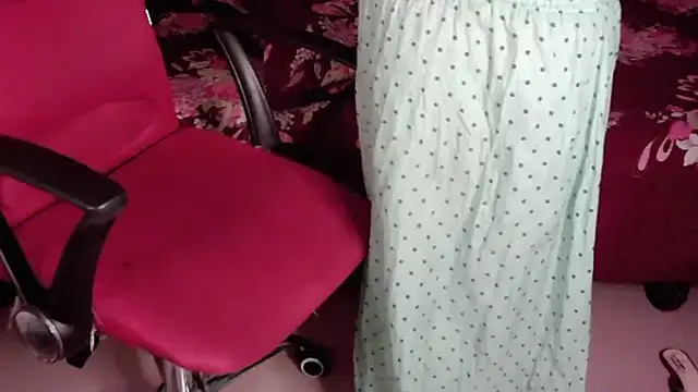 Snapshot of Sexy_Ara__Baby chatting on October 9, 6:08 pm Sexy Ara  Baby online show from October 9, 6:08 pm