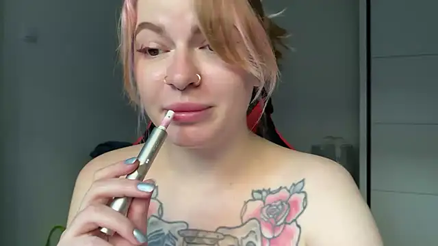 Mia Kamp online show from June 4, 5:39 pm