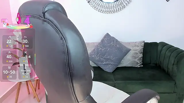 issi loren online show from February 11, 7:25 pm