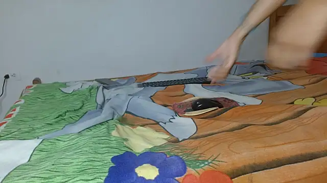 Snapshot of smallkarlakarla chatting on November 10, 4:23 pm smallkarlakarla online show from November 10, 4:23 pm