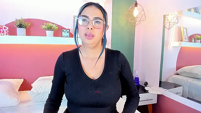 Snapshot of ValeryBoobs1 chatting on September 13, 1:22 pm ValeryBoobs1 online show from September 13, 1:22 pm