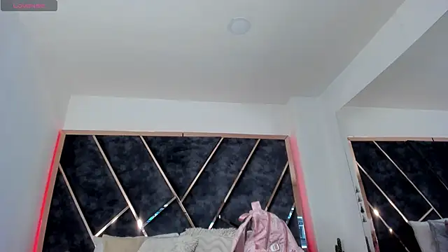 SusanaHenao online show from March 27, 4:08 pm