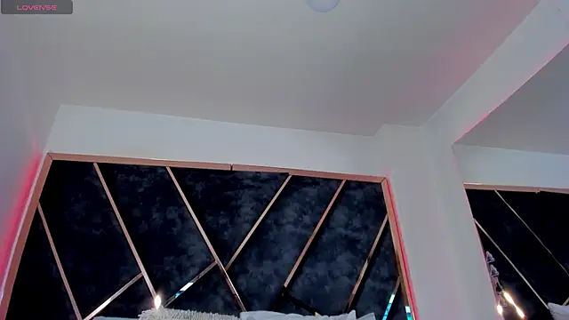 SusanaHenao online show from November 25, 5:35 pm