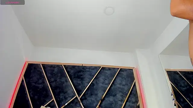 SusanaHenao online show from March 4, 6:04 pm