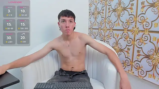 LittleDanny  online show from October 24, 5:56 pm