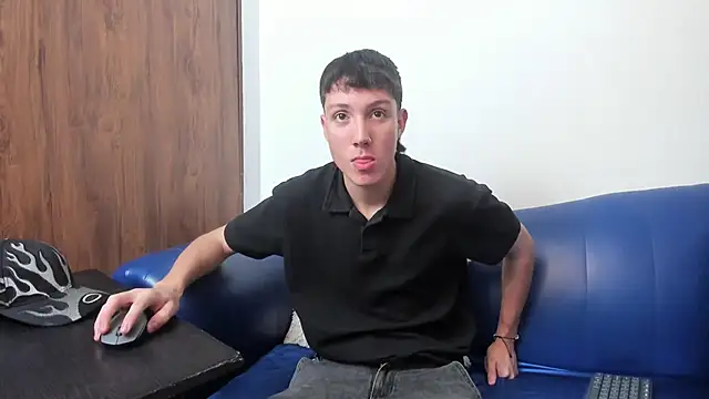 LittleDanny  online show from November 28, 5:13 pm